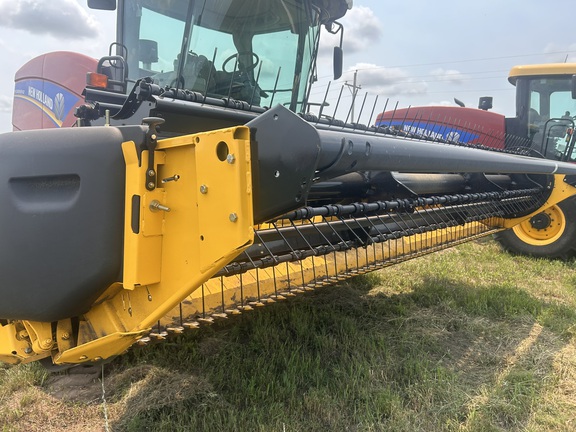 2016 New Holland Speedrower 160 (6th thumbnail)