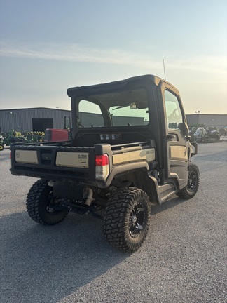 2023 John-Deere XUV835M HVAC Cab