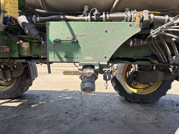 Used 2021 John Deere R4044 Self Propelled Sprayers at Horizon Ag & Turf in Vermilion, AB - Photo6