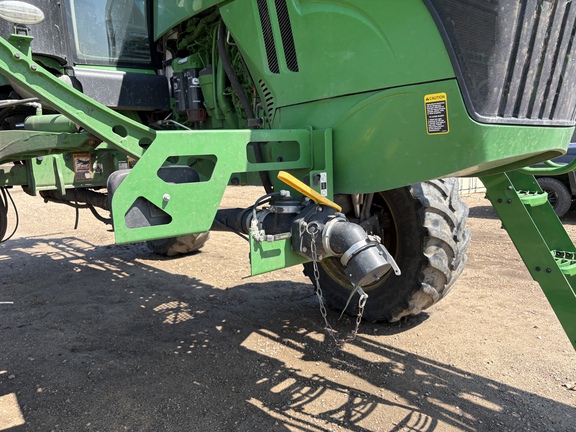 Used 2021 John Deere R4044 Self Propelled Sprayers at Horizon Ag & Turf in Vermilion, AB - Photo11