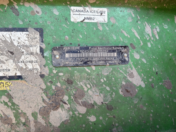 Used 2021 John Deere R4044 Self Propelled Sprayers at Horizon Ag & Turf in Vermilion, AB - Photo19