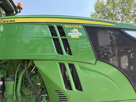 Used 2021 John Deere R4044 Self Propelled Sprayers at Horizon Ag & Turf in Vermilion, AB - Photo24