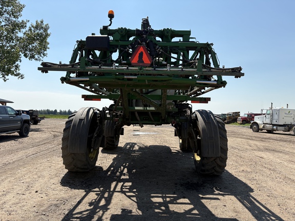 Used 2021 John Deere R4044 Self Propelled Sprayers at Horizon Ag & Turf in Vermilion, AB - Photo4