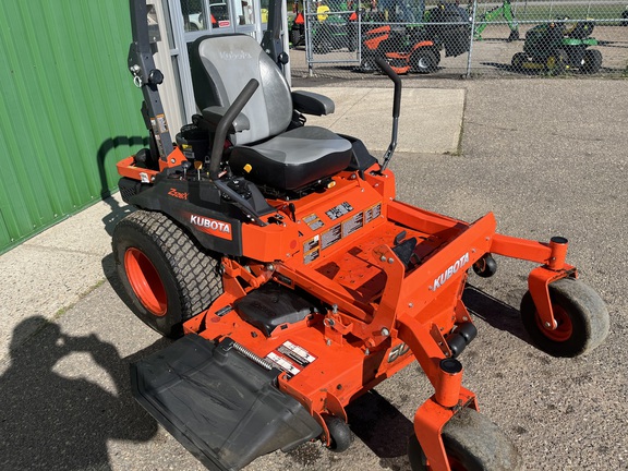 Used 2018 Kubota Z726X Zero Turn Mowers at Horizon Ag & Turf in St. Paul, AB - Photo3