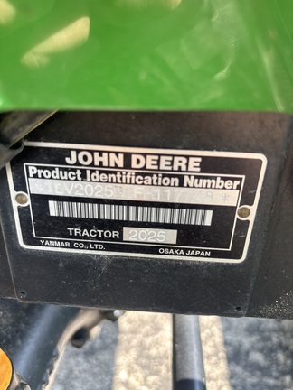 2016 John-Deere 2025R
