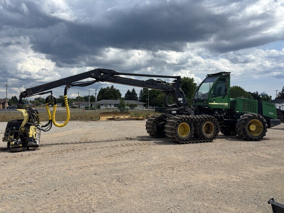 Photo of 2008 John Deere 1270D