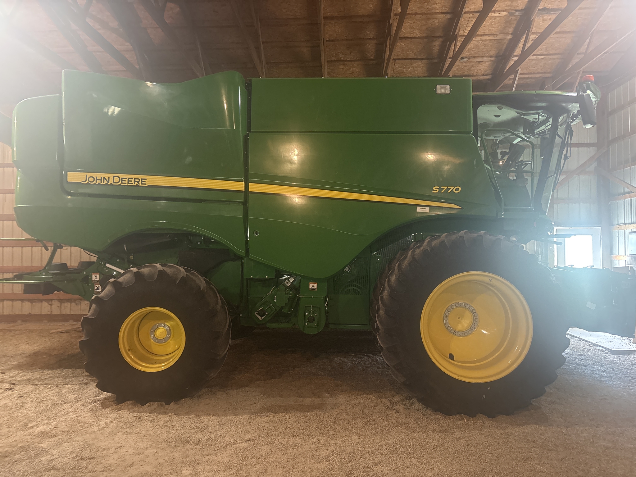 Used 2019 John Deere S770 Combines at Koenig Equipment in Greenville, OH - PhotoXL3