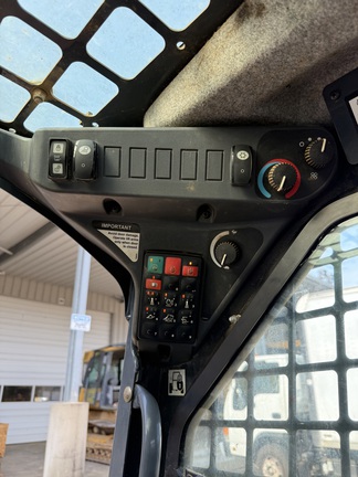 2023 John Deere 317G