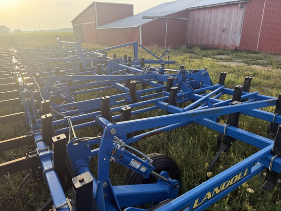Photo of 2014 Landoll 9650-50