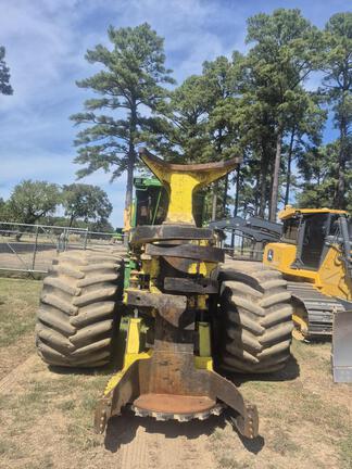 2022 John Deere 843L