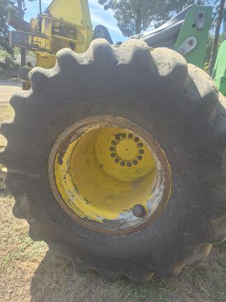 2022 John Deere 843L