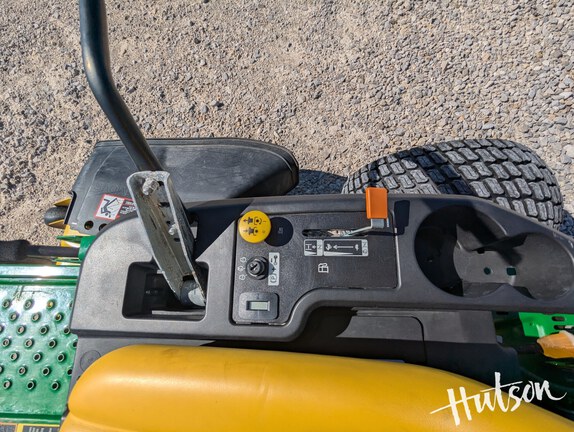 Photo of 2016 John Deere Z335E