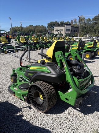 2025 John Deere Z955M EFI
