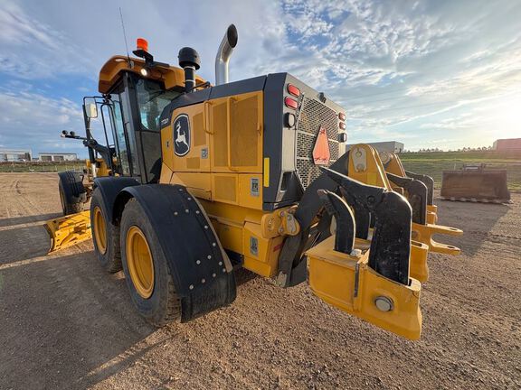 2021 John Deere 772G