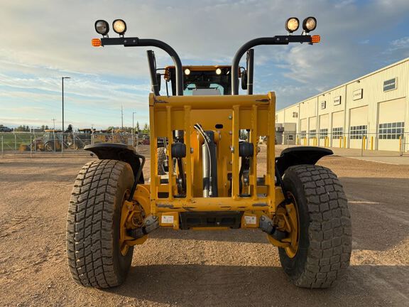 2021 John Deere 772G