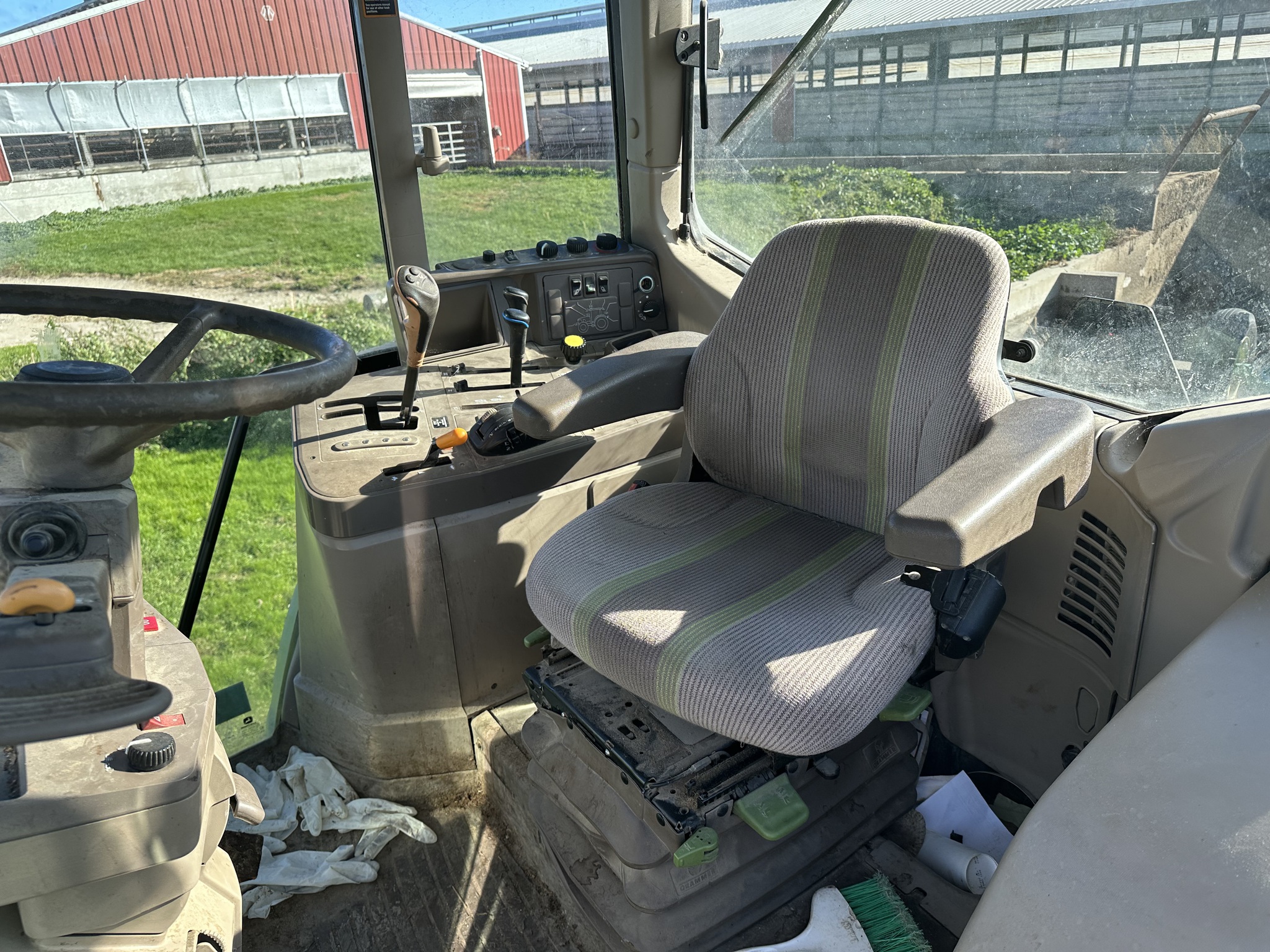 2010 John Deere 6330 Image 2