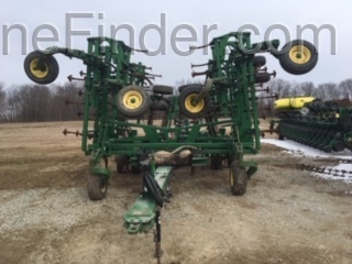 2007 John Deere 2210 Image 11