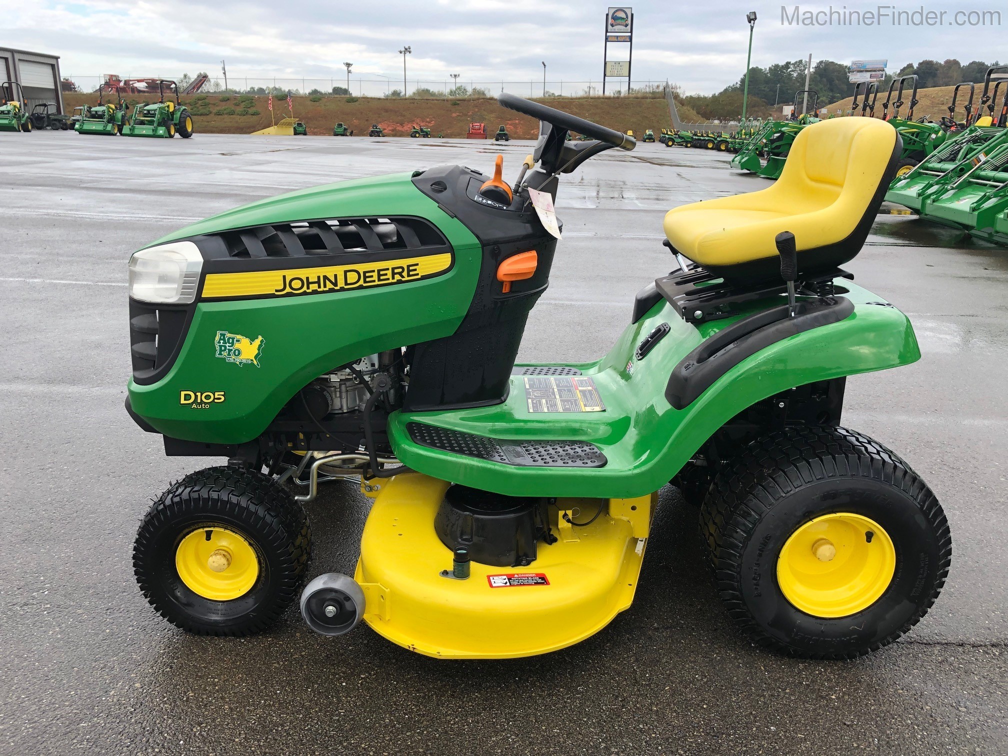2017 John Deere D105 Image 3