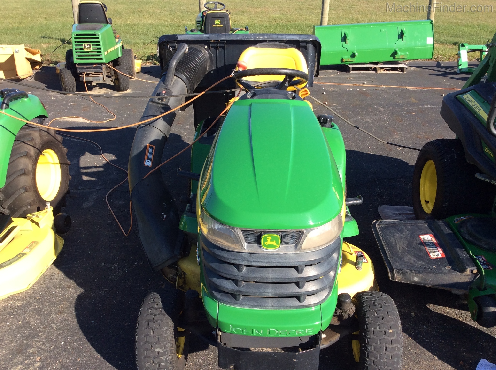 2009 John Deere X300 Image 2