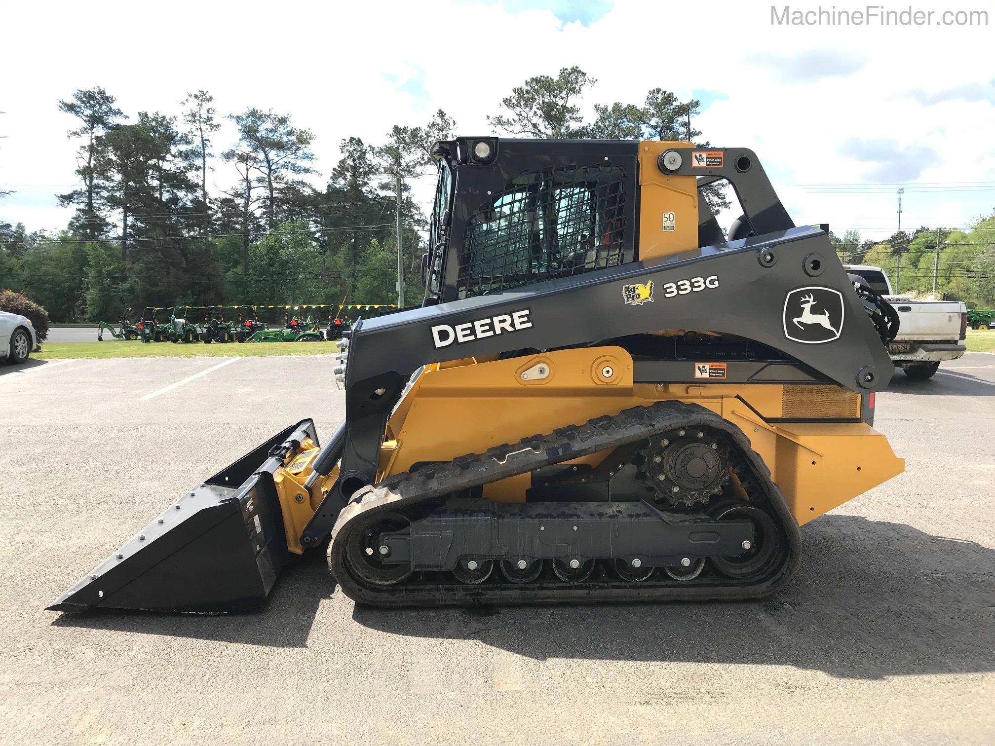 2021 John Deere 333G Image 6