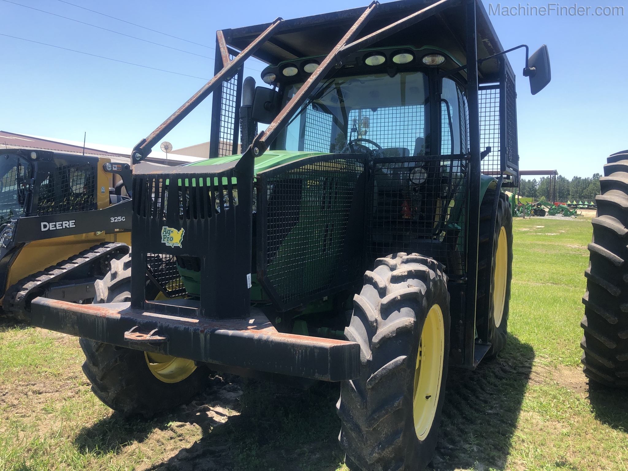 2014 John Deere 6125R Image 3