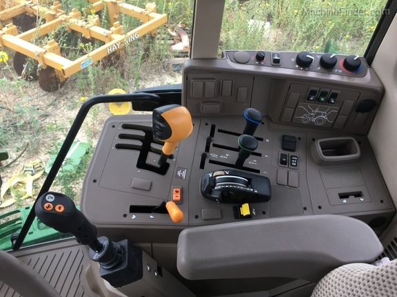2018 John Deere 6120M Image 9