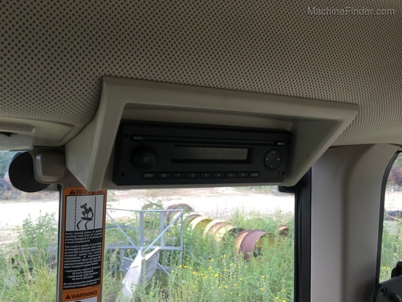2018 John Deere 6120M Image 10