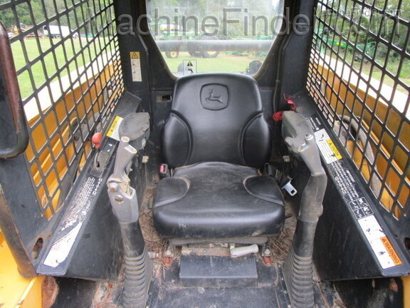 2002 John Deere 260-II Image 10