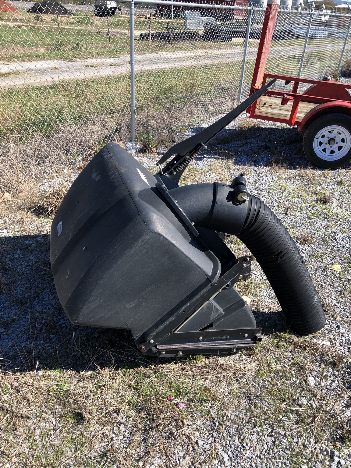 2017 John Deere Hopper, DFS bagger Image 1