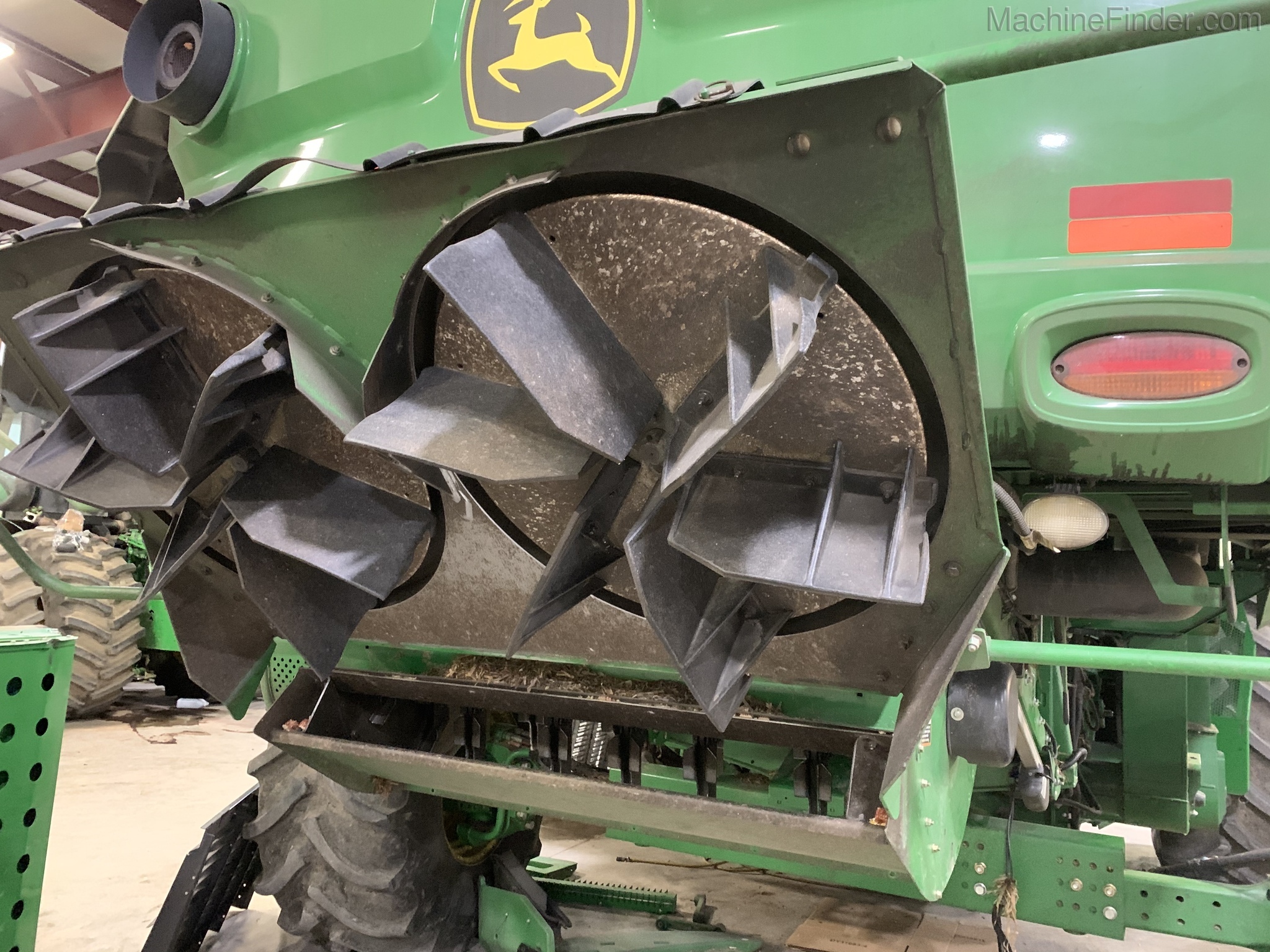 2014 John Deere S690 Image 4