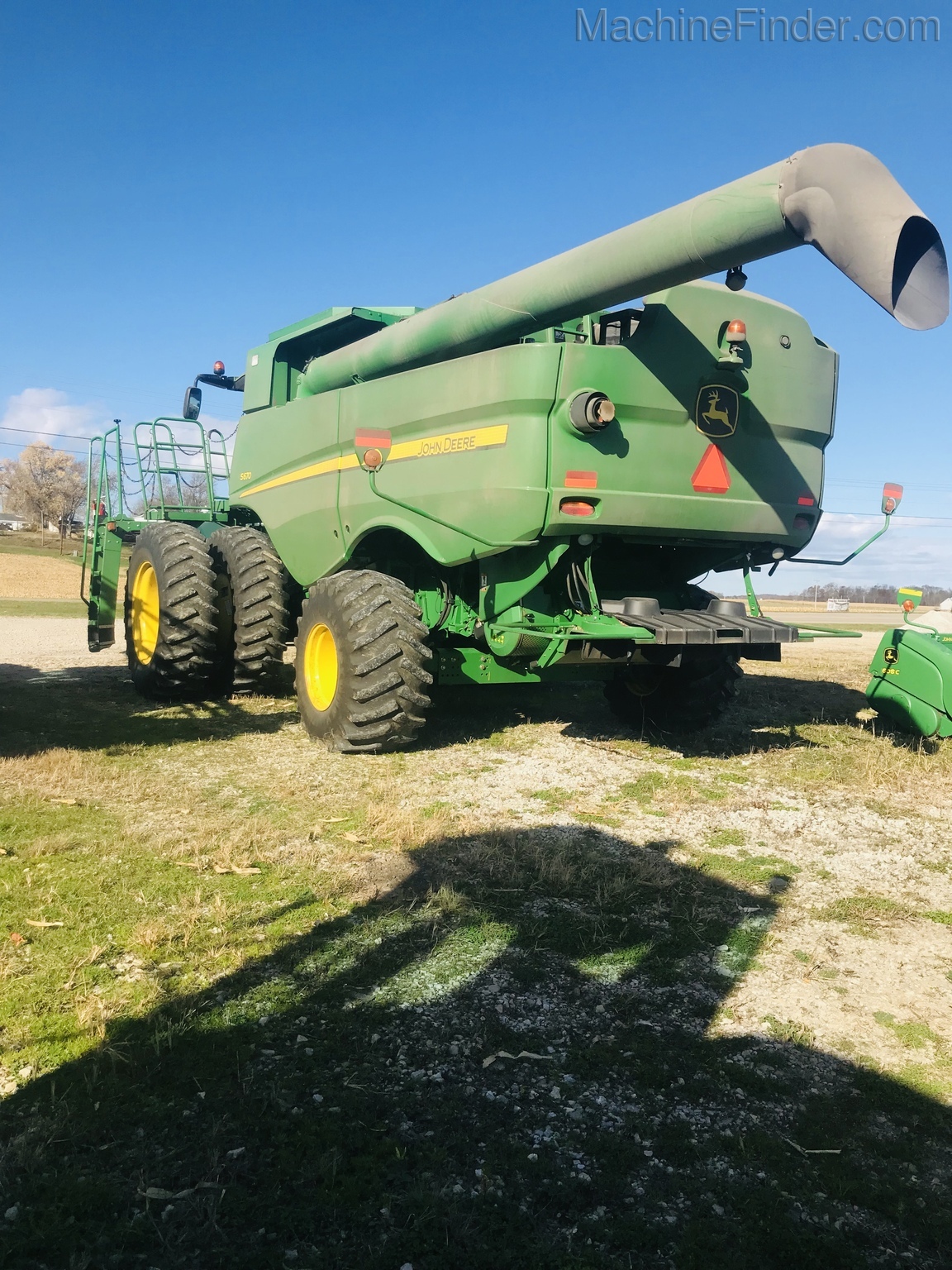 2013 John Deere S670 Image 3