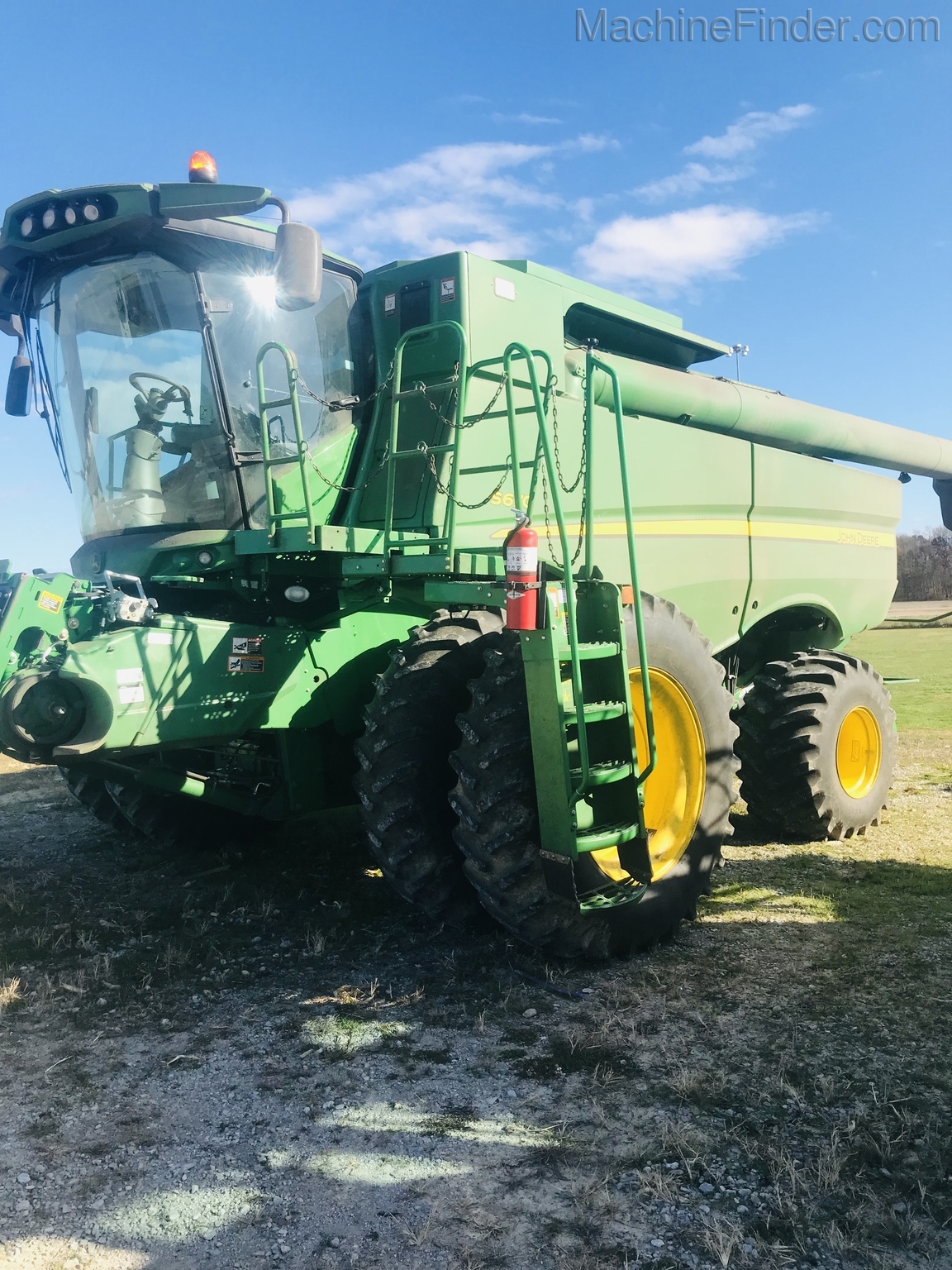 2013 John Deere S670 Image 1