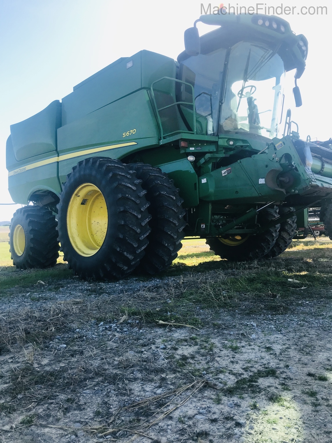 2013 John Deere S670 Image 2