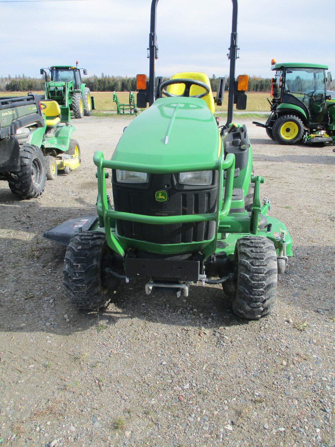 2015 John Deere 1025R Compact Utility Tractors Earlton, ON