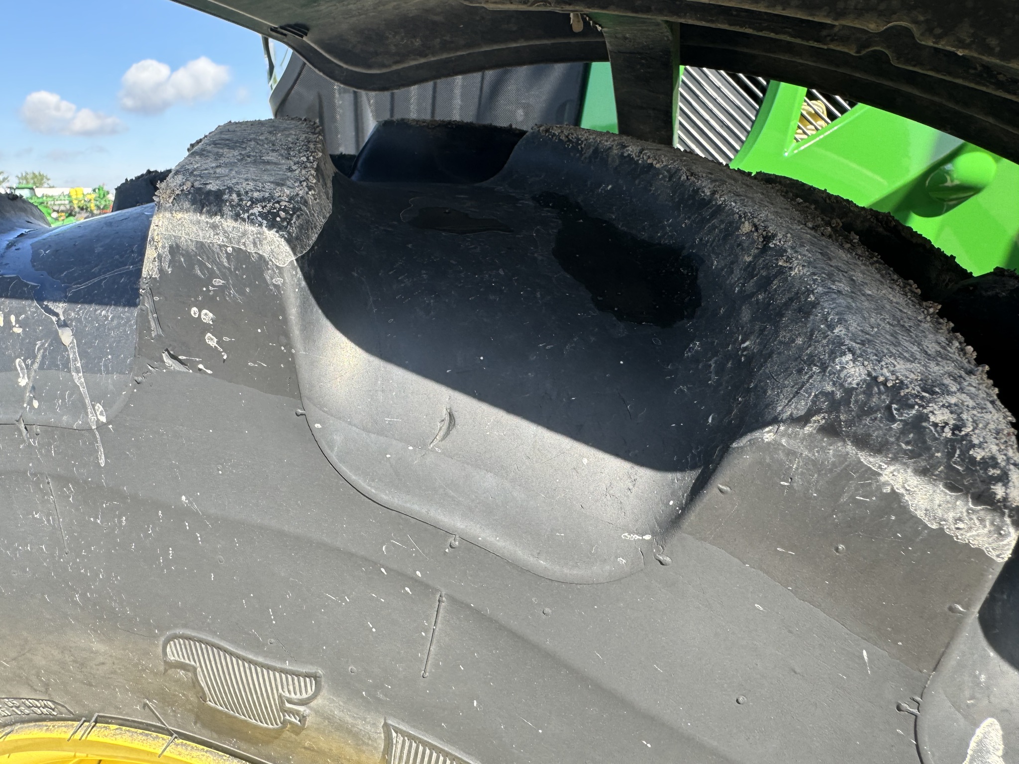 2020 John Deere 6120M Image 10