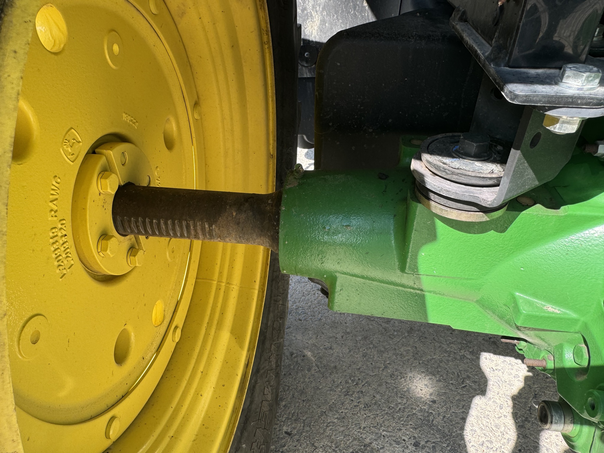 2020 John Deere 6120M Image 13