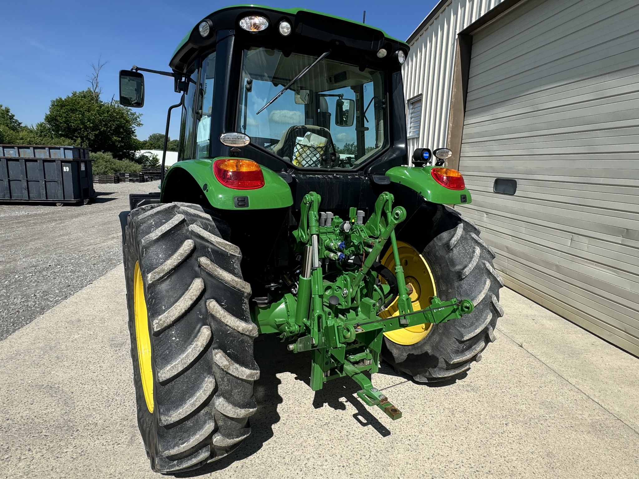 2020 John Deere 6120M Image 16
