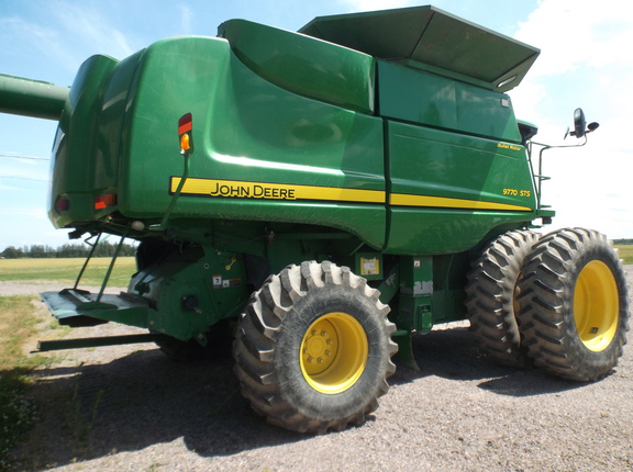 2008 John Deere 9770 STS thumbnail 3