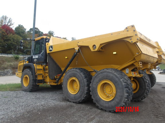2023 John Deere 260 P