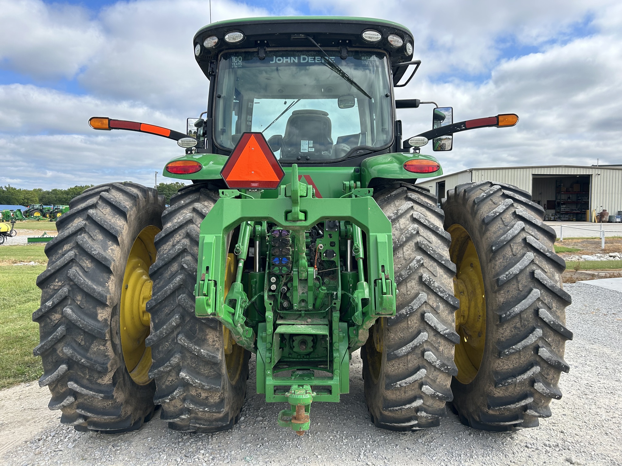  2018 John Deere 8370R at Heritage Tractor in Clinton, MO