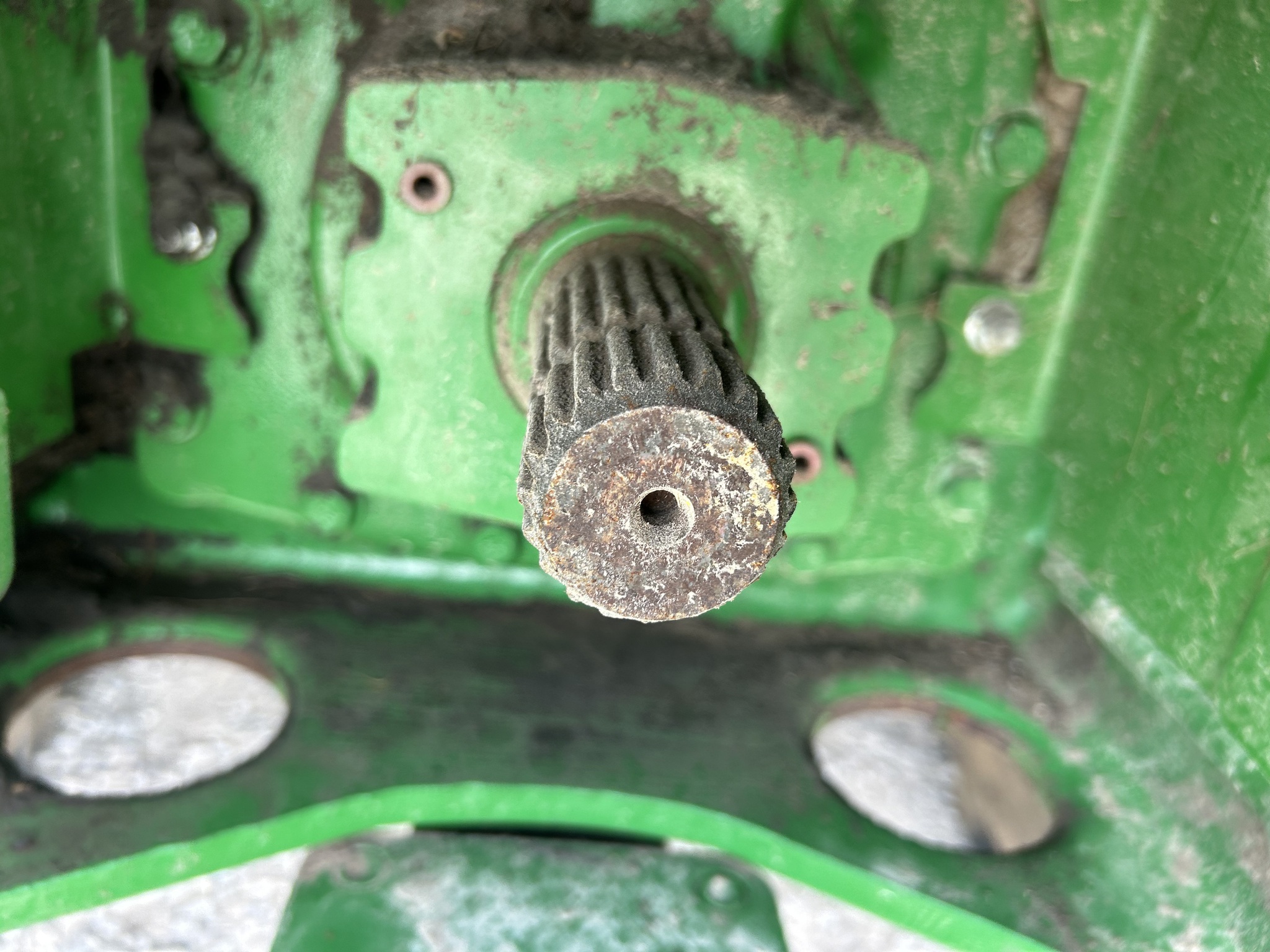  2018 John Deere 8370R at Heritage Tractor in Clinton, MO