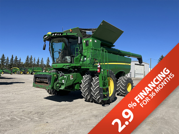 Photo of a 2017 John Deere S680