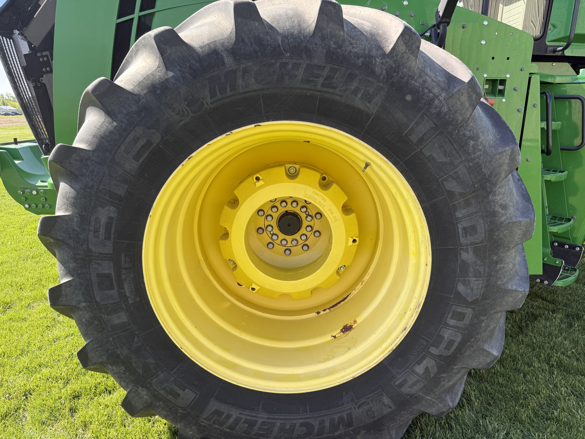 2015 John Deere 9570R Image 3