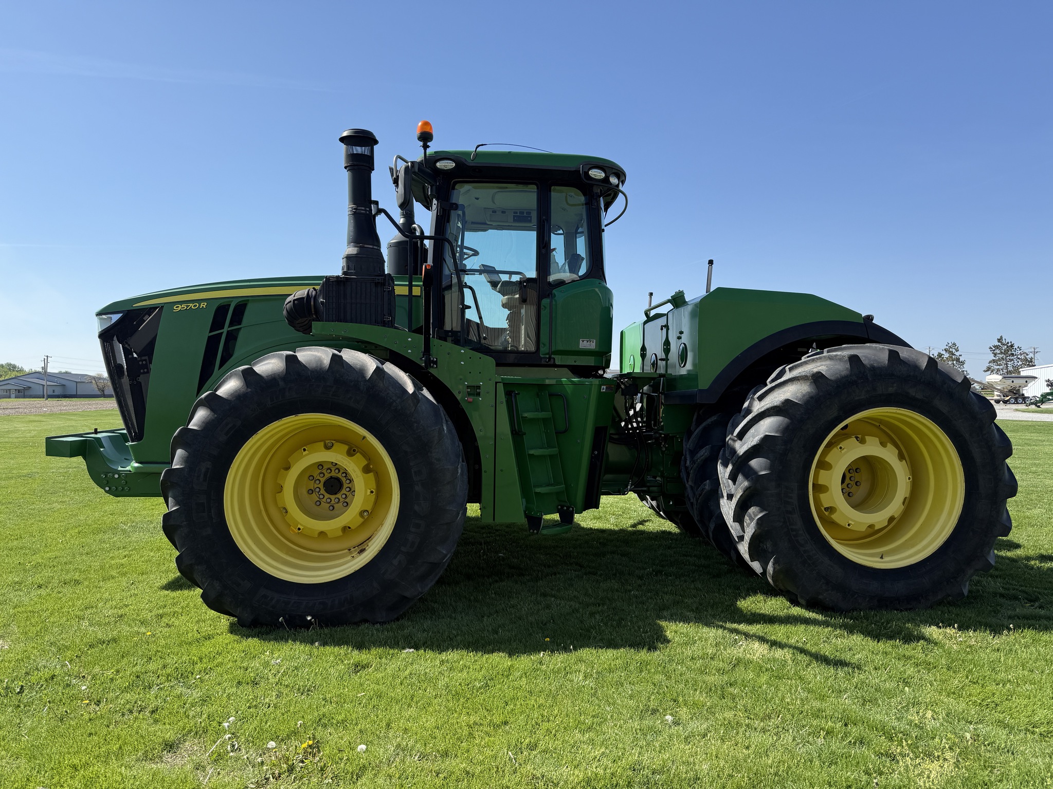 2015 John Deere 9570R Image 1