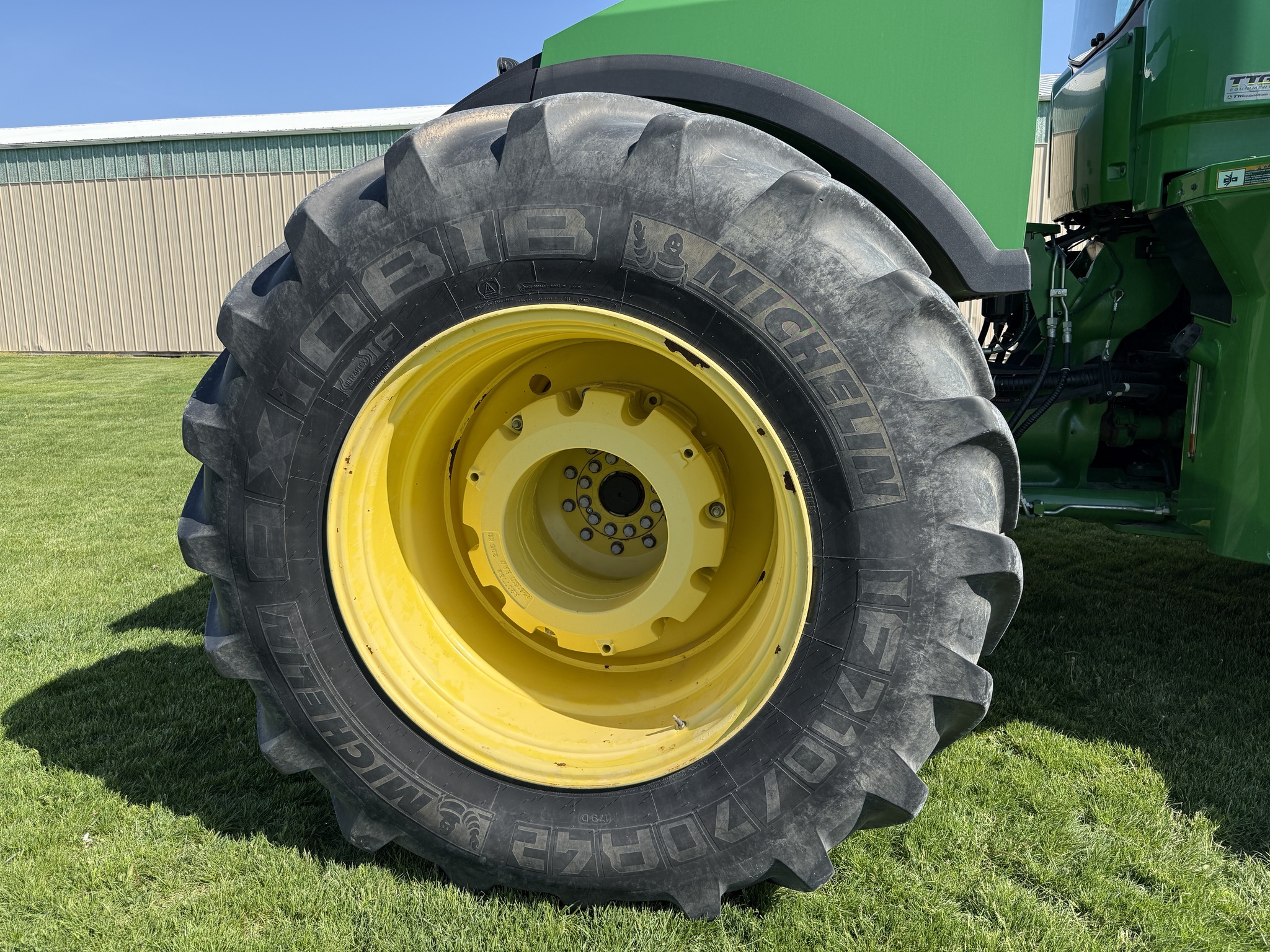 2015 John Deere 9570R Image 9