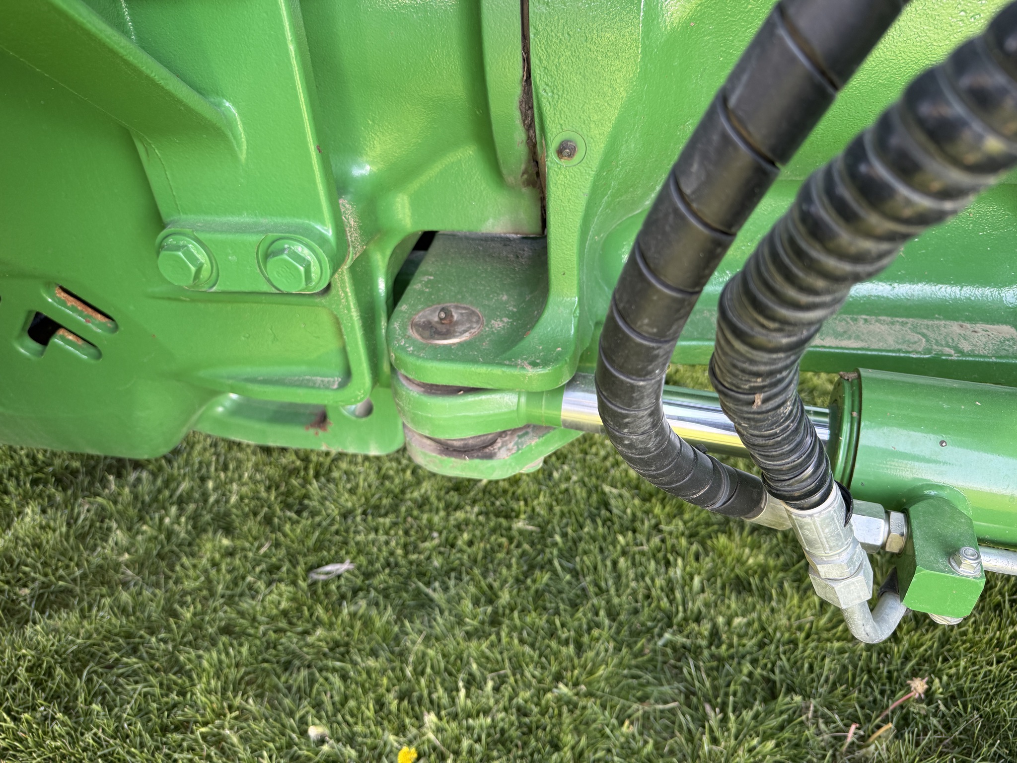 2015 John Deere 9570R Image 11
