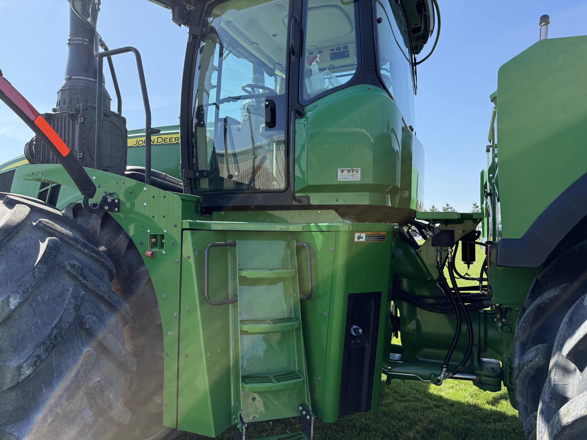 2015 John Deere 9570R Image 19