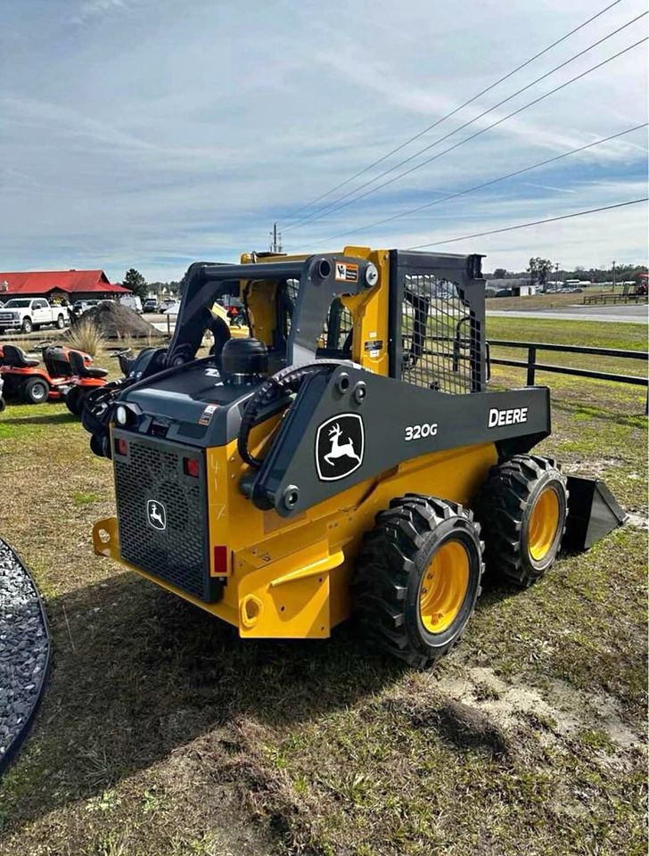 2023 John Deere 320G Image 4