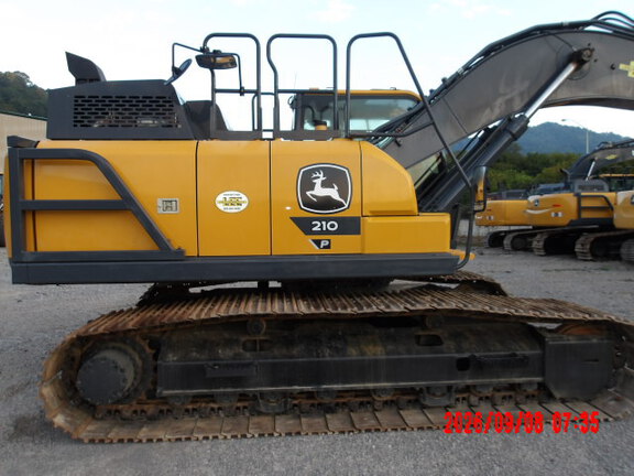 2024 John Deere 210 P