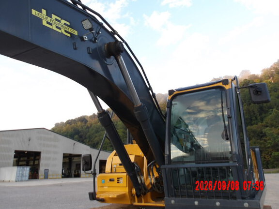 2024 John Deere 210 P